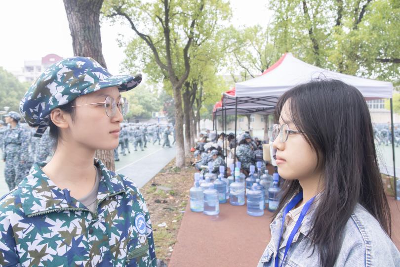 942e8b9a42f1433185d469a79af7c142.png 访谈图片3.png
