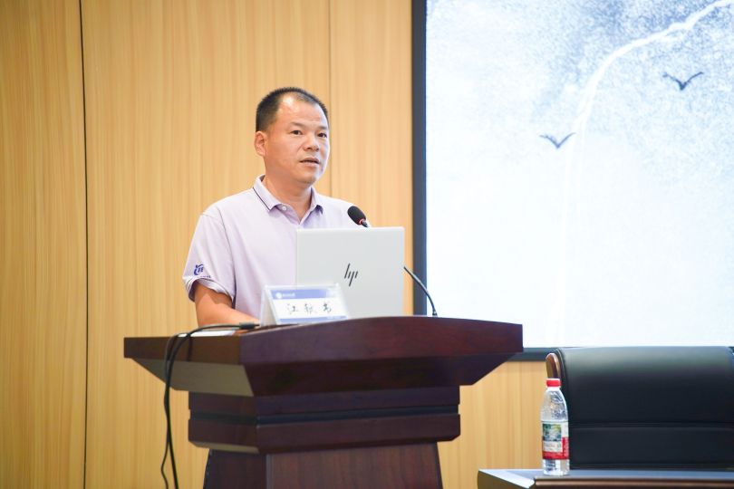 207835eba9114b1e84259978f746c711.jpg 干部大会2.JPG
